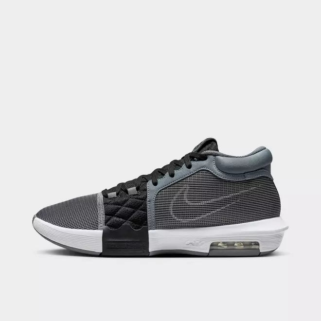 Men's LeBron Witness 8 Basketball Shoes