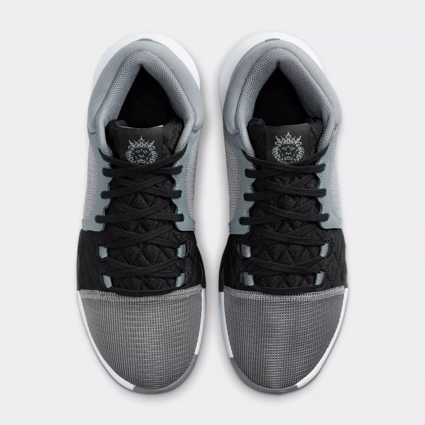 Men's LeBron Witness 8 Basketball Shoes