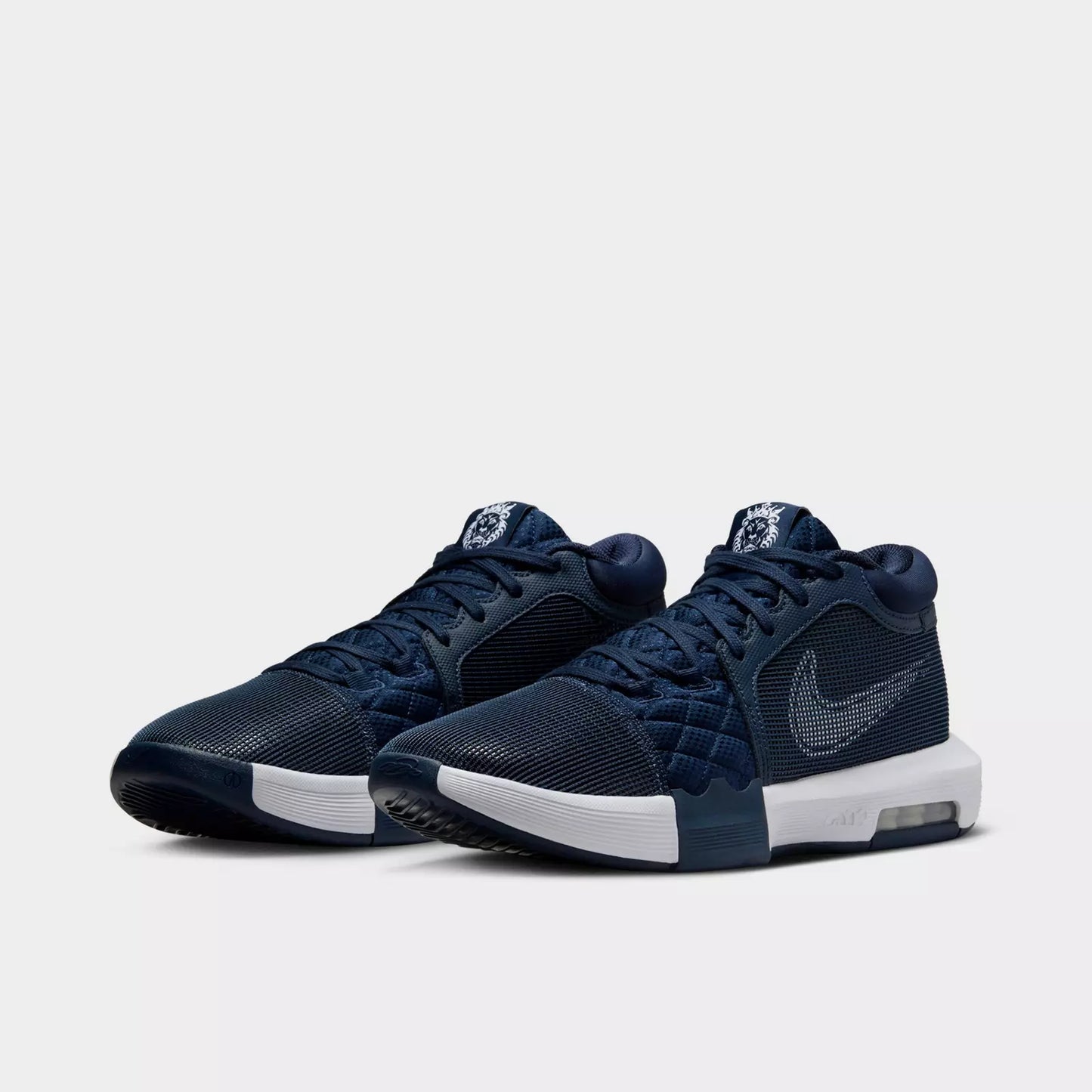 Men's LeBron Witness 8 TB Basketball Shoes