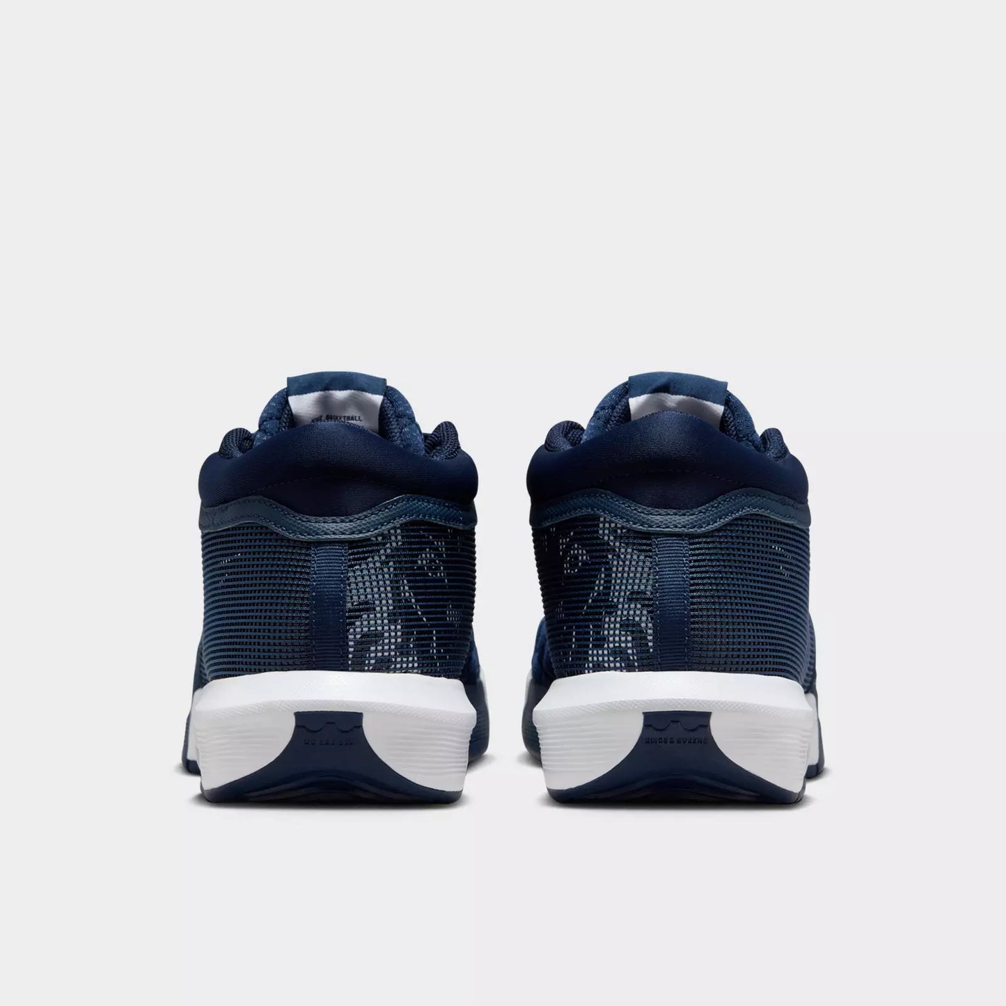 Men's LeBron Witness 8 TB Basketball Shoes