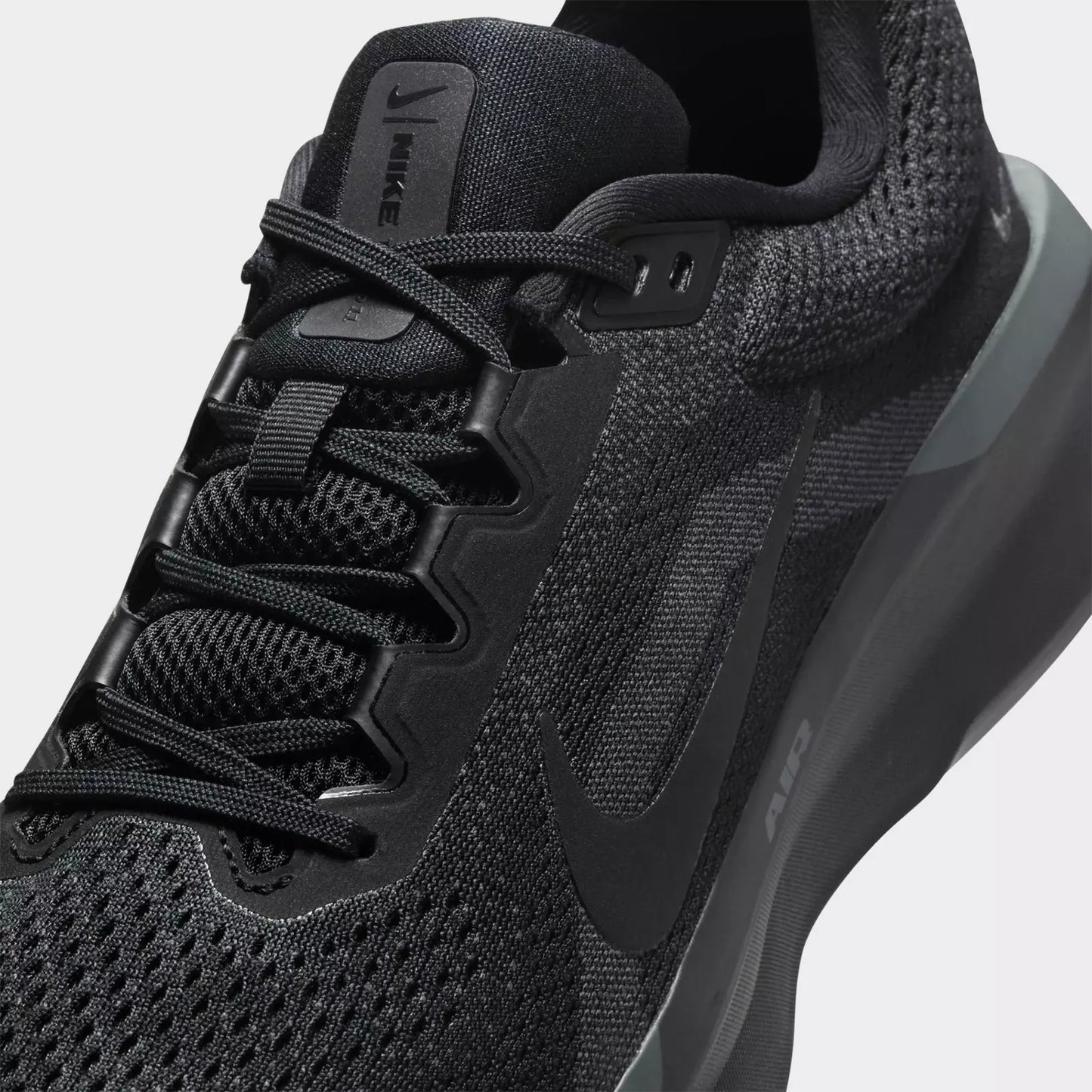 Men's Winflo 11 Running Shoes