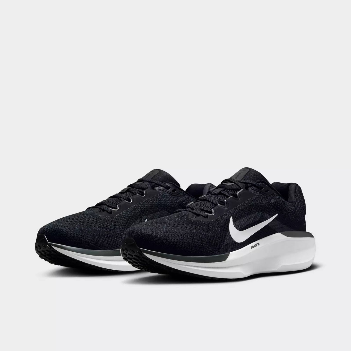 Men's Winflo 11 Running Shoes (Extra Wide Width)