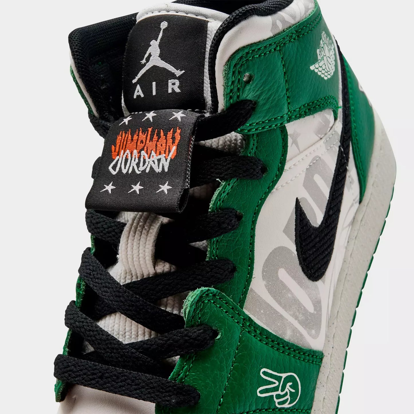 Big Kids' Air Jordan Retro 1 Mid SE Casual Shoes