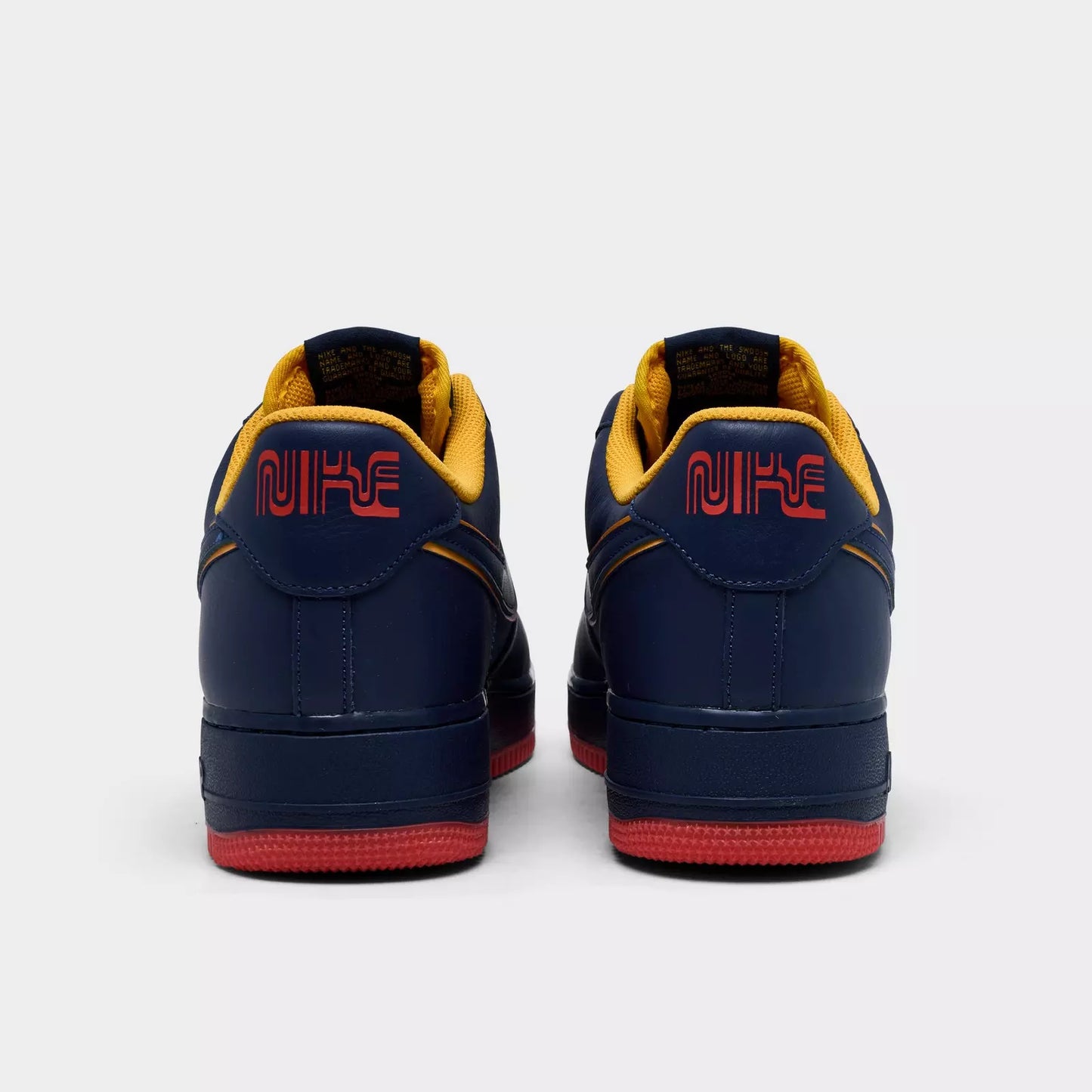 Men's Air Force 1 Low SE Retro Pack Casual Shoes