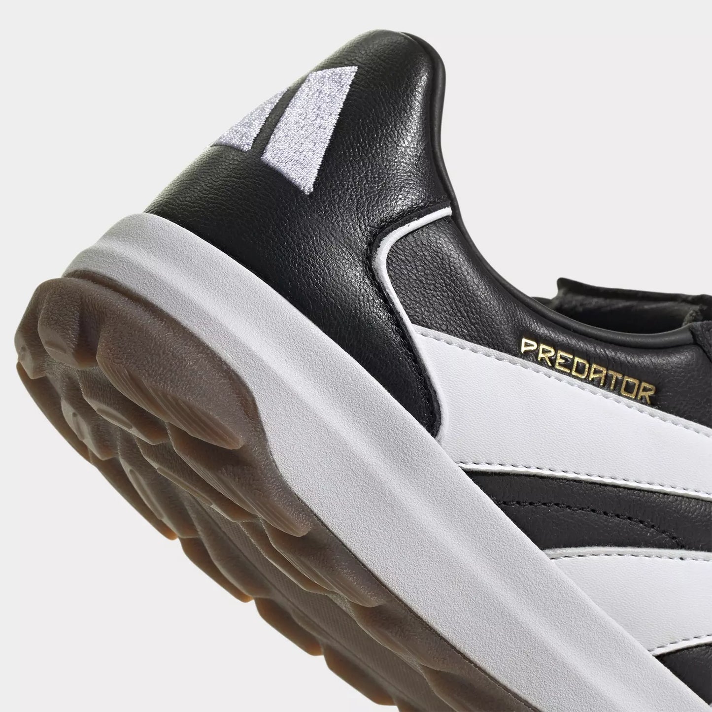 Men's Predator Trainer Indoor Soccer Shoes