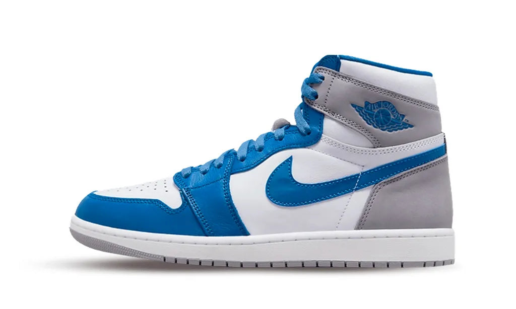 Nike Air Jordan 1 Retro High OG First in Flight Women's Shoes